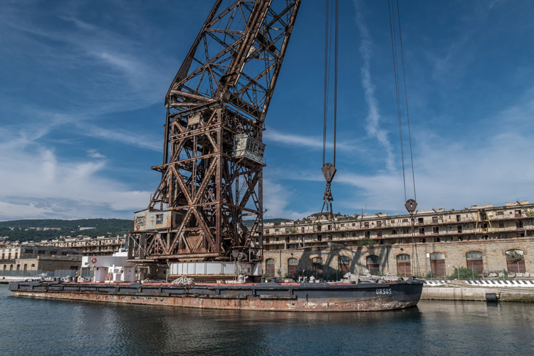 上海報關(guān)標(biāo)簽審核