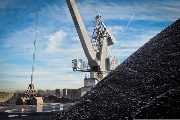 青島港汽車進口報關 青島港汽車進口報關